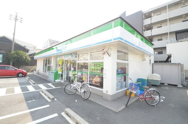 ファミリーマート小碓通店