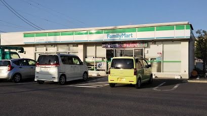 ファミリーマートさいたま別所町店
