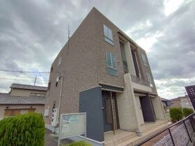プラシードの外観