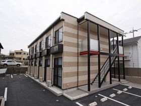レオパレスクロワールの外観