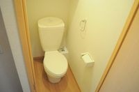 トイレはシンプルなタイプ
