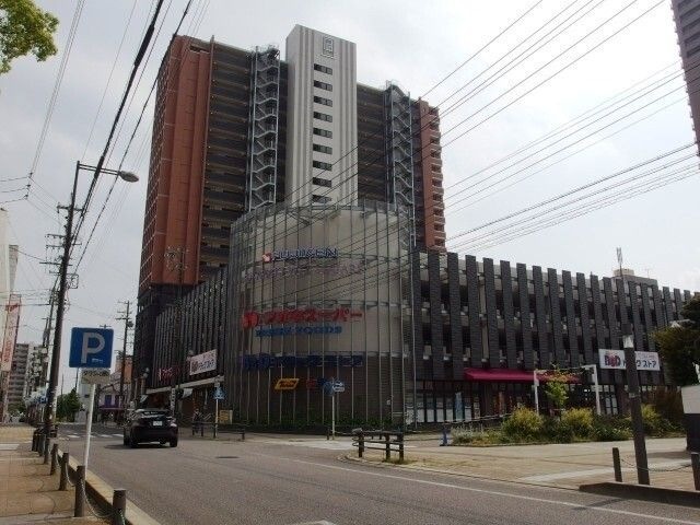 アオキスーパー岡崎康生店