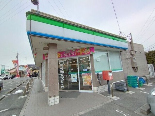 写真：ファミリーマート中園町店