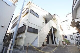 写真:ハイツオギシマの外観
