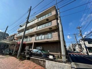 写真：ラルハイツの外観