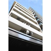 ビクセル川崎の外観