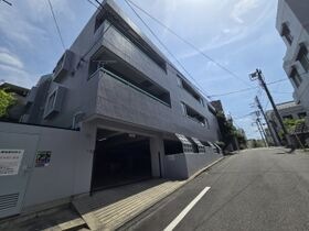 ヴェルドール芳花園の外観