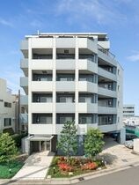 ドゥーエ新川崎の外観