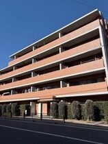 クレッセント武蔵小杉の外観