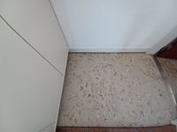 収納もある玄関です