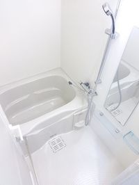 コンパクトで使いやすいお風呂です