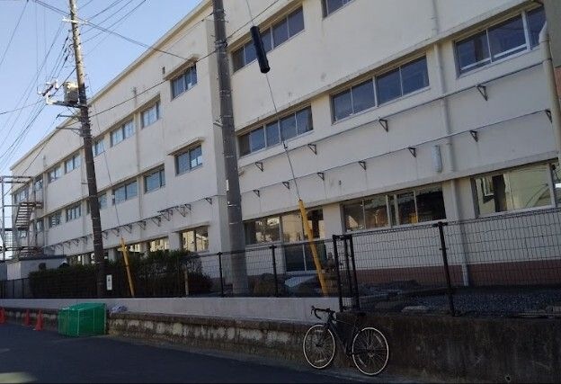 横浜市立大曽根小学校