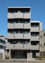 ルーブル溝の口弐番館の外観