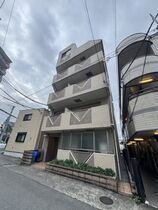 オーブミカーレの外観