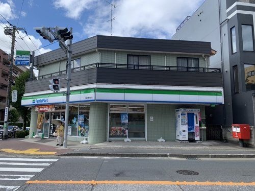 ファミリーマート 川崎梶ケ谷店