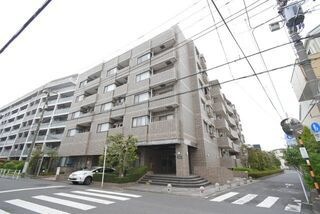 写真：グレイスコート多摩川の外観