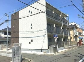横浜市南区若宮町4丁目の外観