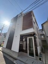 ライフモリ18号館の外観