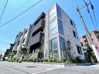 写真:エクラージュの外観
