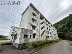 ビレッジハウス川辺の外観