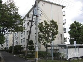 富田第二住宅70棟の外観