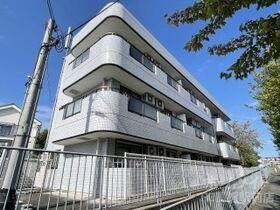 リベルタ緑が丘の外観