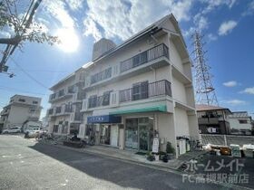 西町ハイツの外観