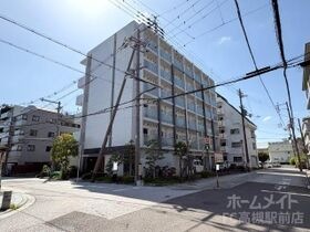 コンフォリア高槻の外観