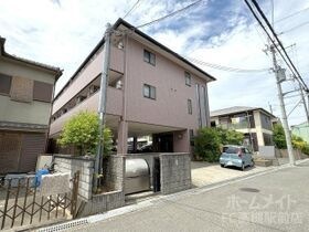 アゼリア2号館の外観