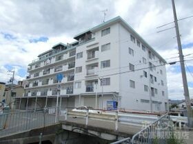 サンコーポ高槻寿マンションの外観