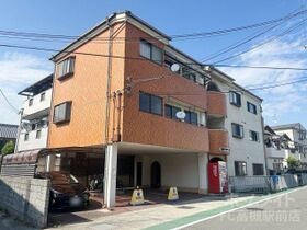 RHYTHM高槻野田の外観