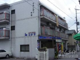 グランディ中谷の外観