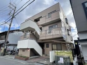 フローレ長谷川の外観