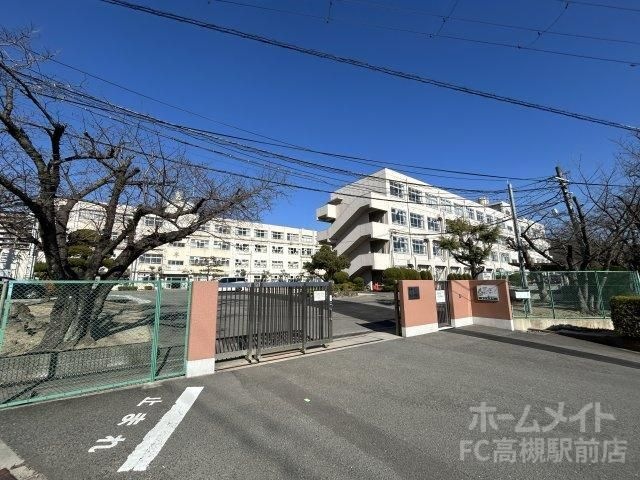写真：高槻市立第八中学校