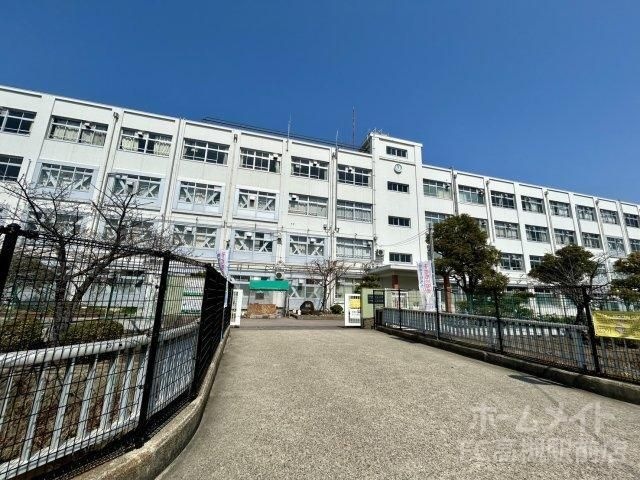 高槻市立芝生小学校