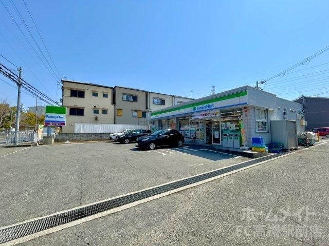 ファミリーマート 高槻芝生住宅前店