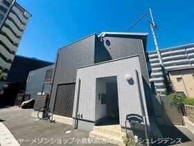 ブランシェ三萩野の外観