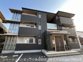 ロアーブル七番館の外観