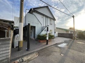 サンヒルズ泉台の外観