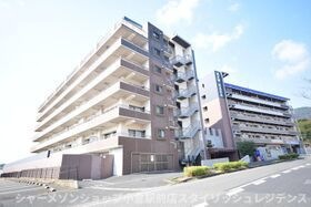 ニューガイア四季彩の丘C棟の外観