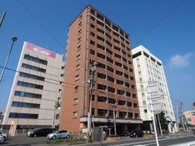 ベイプレイス小倉の外観