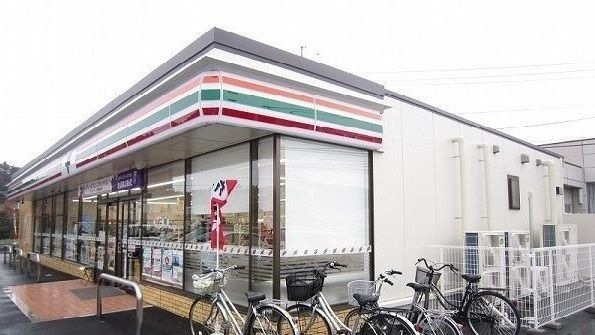 セブンイレブン春日店