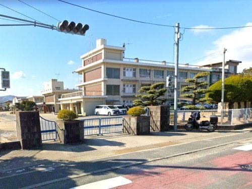 写真:笠岡市立中央小学校