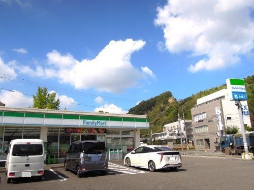 ファミリーマート笠岡市民病院前店