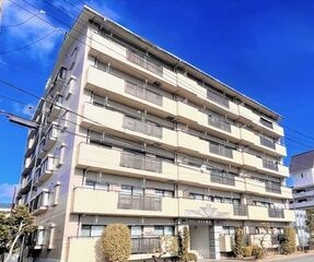 写真:リバーサイド鎌倉の外観