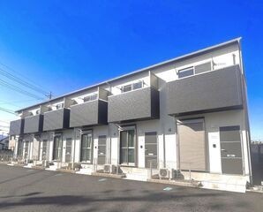 写真:Maisonette land 室村の外観