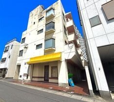 ホワイトベースの外観
