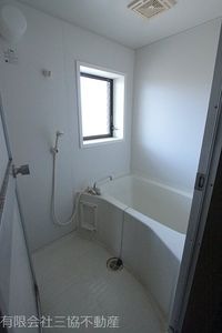 カビ防止に便利な換気窓有