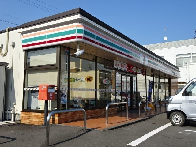 セブンイレブン 前島店