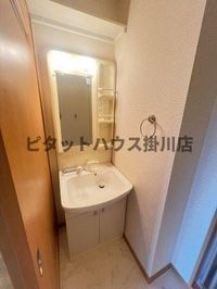独立洗面台